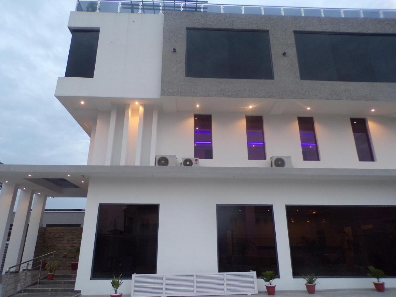The Mayhill Lekki Dış mekan fotoğraf